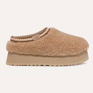 New UGG TAZZ Platform Maxi Curly!